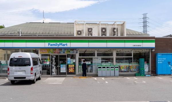 三鷹市野崎4丁目の新築一戸建(ファミリーマート三鷹天文台通り店)
