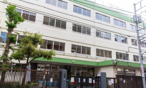 プラウドタワー東池袋ステーションアリーナ(豊島区立朋有小学校)
