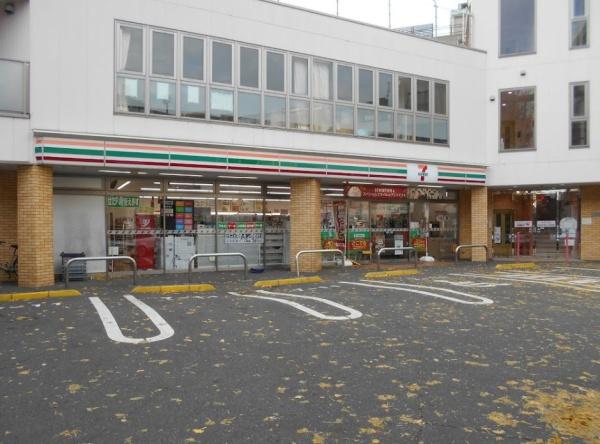 ハウス深沢(セブンイレブン世田谷サザエさん通り店)