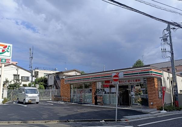 西落合ファミリーマンション(セブンイレブン新宿西落合1丁目北店)