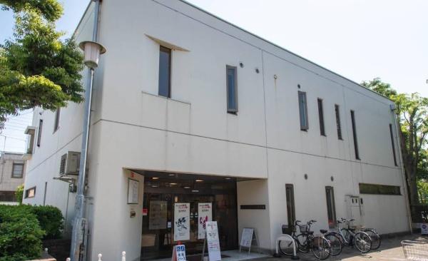 西落合ファミリーマンション(新宿区立西落合図書館)