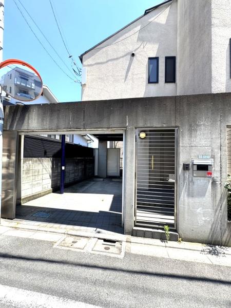 目黒区目黒４丁目の中古一戸建て