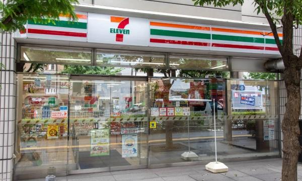 虎ノ門ガーデン(セブンイレブン神谷町駅東店)
