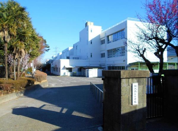 狛江市岩戸南3丁目の新築一戸建(狛江市立狛江第三小学校)
