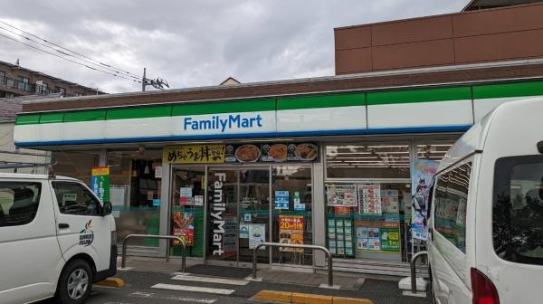 ライオンズマンション調布D棟(ファミリーマート調布染地二丁目店)