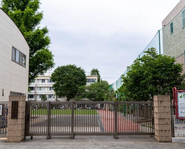 三鷹市牟礼2丁目の中古一戸建て(三鷹市立北野小学校)