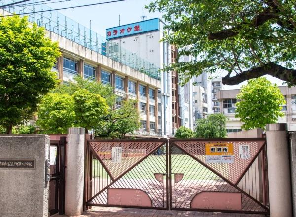 レジェンド西早稲田フォレストタワー(新宿区立戸塚第二小学校)