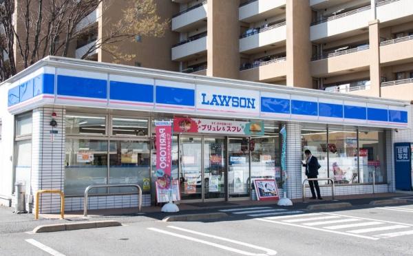 パークハイム三鷹(ローソン三鷹下連雀八丁目店)