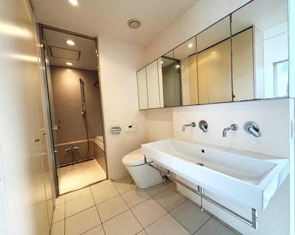 Ｎ’ｓ　Ｂａｕ