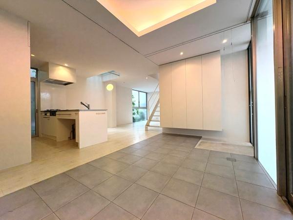 Ｎ’ｓ　Ｂａｕ