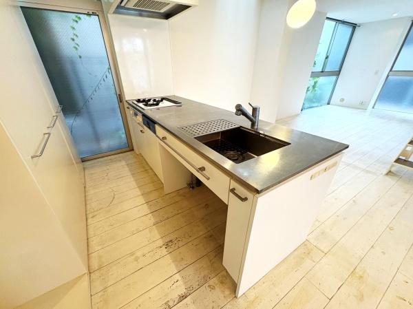 Ｎ’ｓ　Ｂａｕ