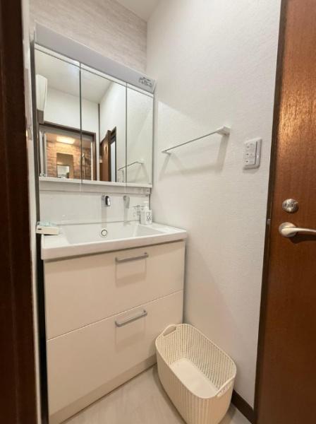 新宿区四谷４丁目の中古一戸建て