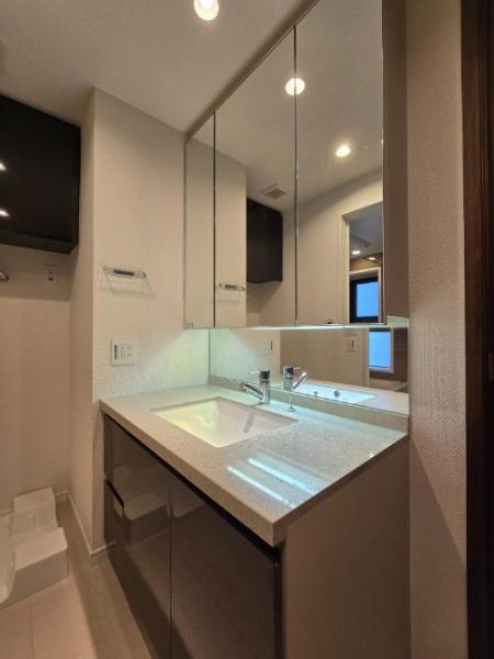 ロイヤルシーズン新宿柏木