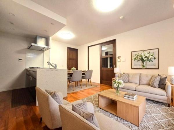 ロイヤルシーズン新宿柏木