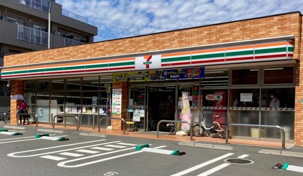 中野坂上アムフラット(セブンイレブン中野坂上駅西店)