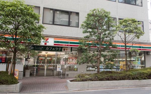 三鷹コーポラス(セブンイレブン三鷹駅北口店)