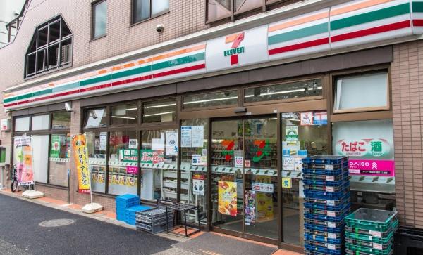 プレシス三軒茶屋(セブンイレブン世田谷野沢2丁目店)