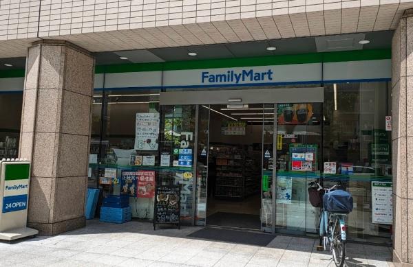 コスモポリス品川(ファミリーマートリバージュ品川店)
