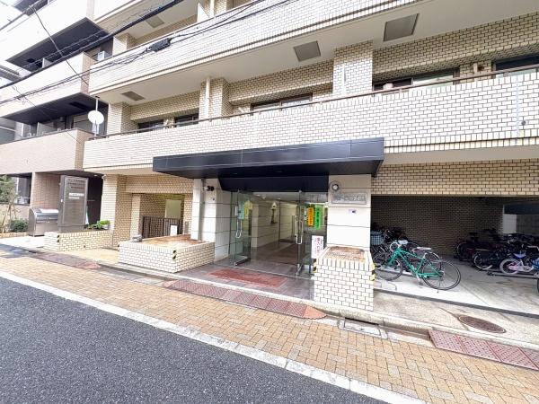 グローイン新宿御苑