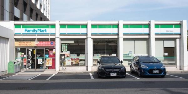 ワールドシティタワーズアクアタワー(ファミリーマート港南四丁目店)