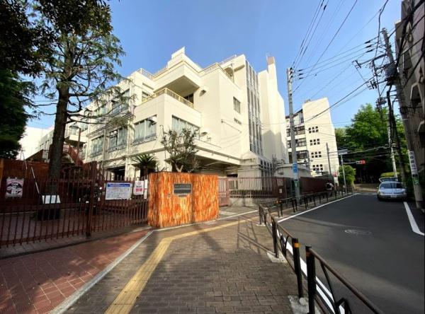 サン・フローラハイツ渋谷(渋谷区立常磐松小学校)