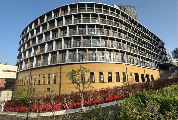 赤坂タワーレジデンストップオブザヒル(港区立小中一貫教育校赤坂学園赤坂小学校)