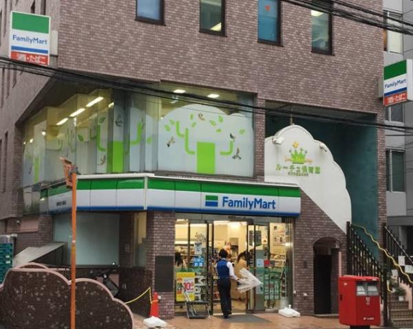 ジオ西新宿ツインレジデンスイースト棟(ファミリーマート西新宿柏木公園前店)