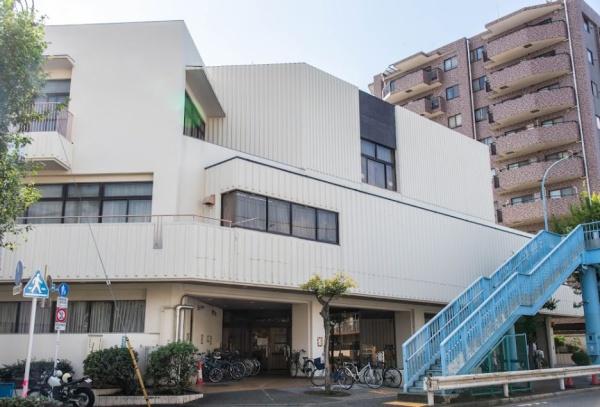 ドレッセ碑文谷(目黒区立目黒本町図書館)