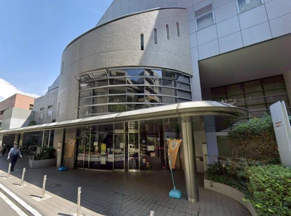 スカイフォレストレジデンス(新宿区立大久保図書館)