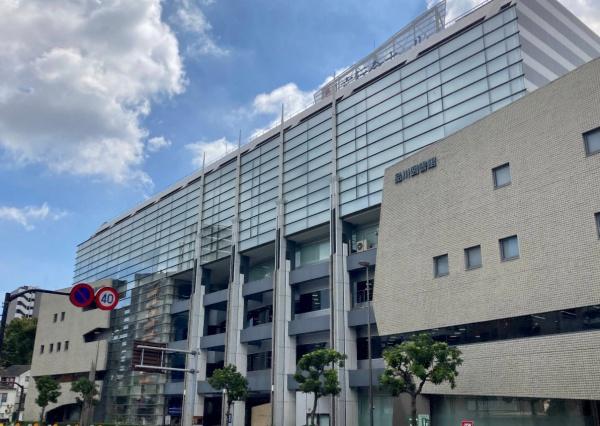 グランドメゾン品川シーサイドの杜(品川区立品川図書館)
