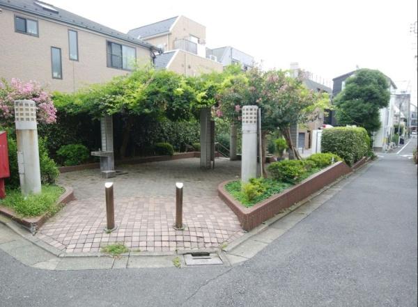 サニーコート西小山(金杉原南緑地公園)