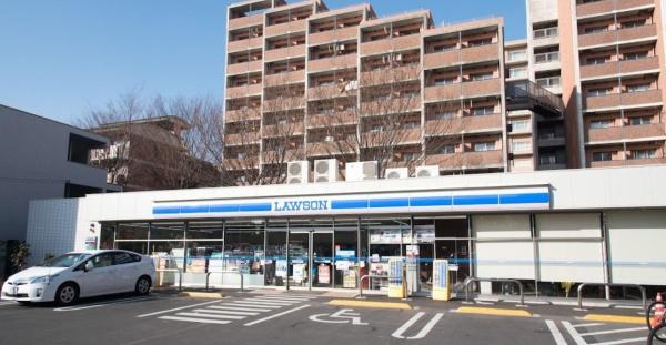 世田谷区岡本３丁目の中古一戸建て(ローソン大蔵運動公園前店)