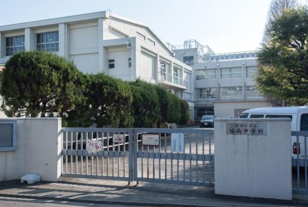 世田谷区岡本３丁目の中古一戸建て(世田谷区立砧南中学校)