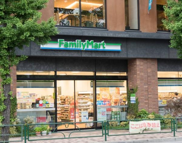 オープンレジデンシア目白フロントコート(ファミリーマート目白二丁目店)