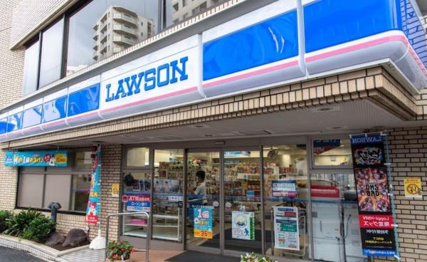 ニュー外苑ハイツ(ローソン北参道駅前店)