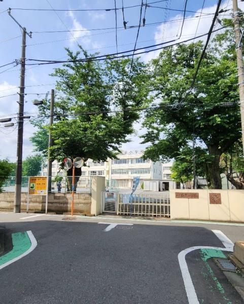 狛江市中和泉５丁目の新築一戸建(狛江市立和泉小学校)