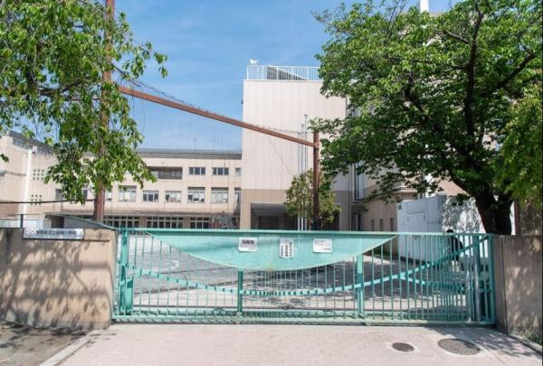 世田谷区大蔵６丁目の中古一戸建て(世田谷区立砧南小学校)