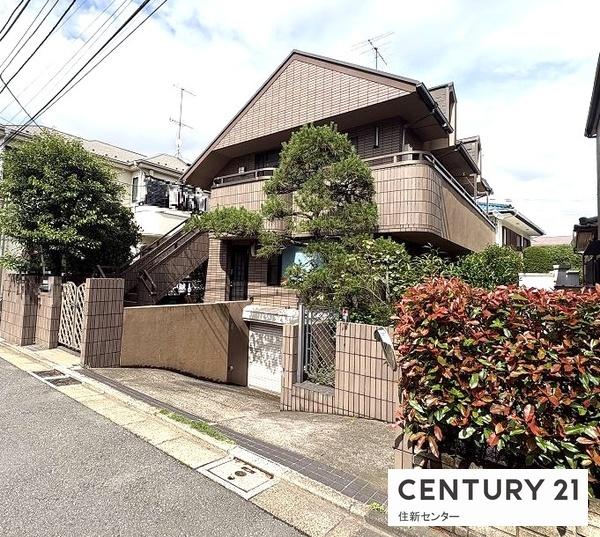 世田谷区成城９丁目の中古一戸建て