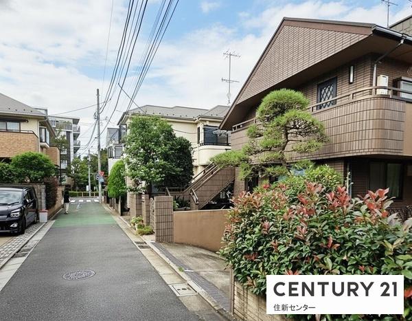 世田谷区成城９丁目の中古一戸建