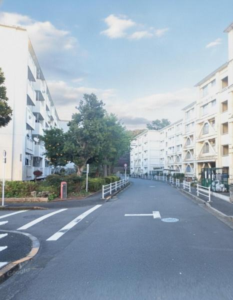 戸山ハイツ２７号棟