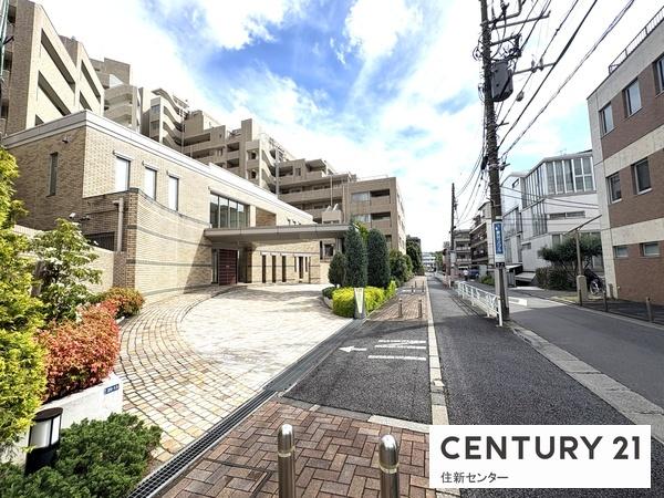 ファミールグラン代々木西原デクスターハウス