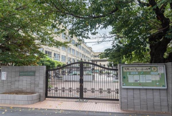 フェアロージュ中野北江古田公園(中野区立第七中学校)