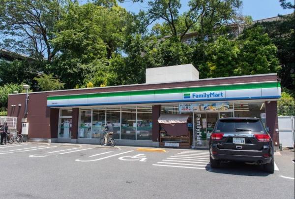 パークサイド用賀(ファミリーマート用賀の杜店)