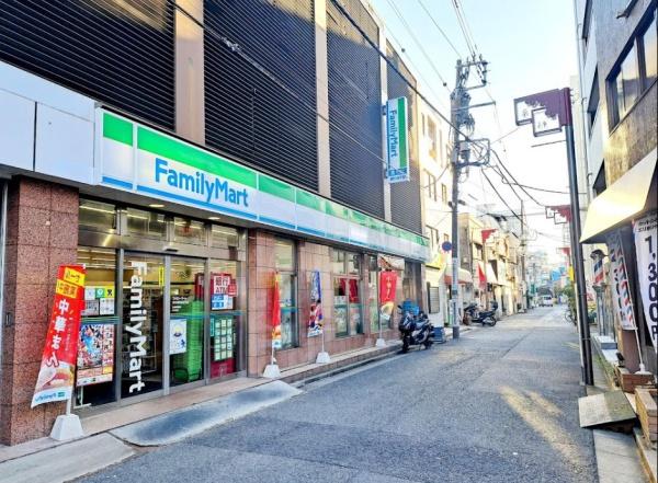 エミール松ヶ丘(ファミリーマート新井薬師前駅南店)