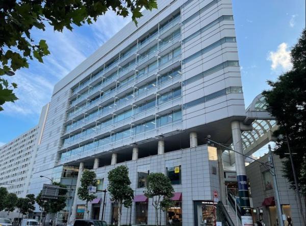 渋谷区恵比寿２丁目の中古一戸建て(広尾プラザ)
