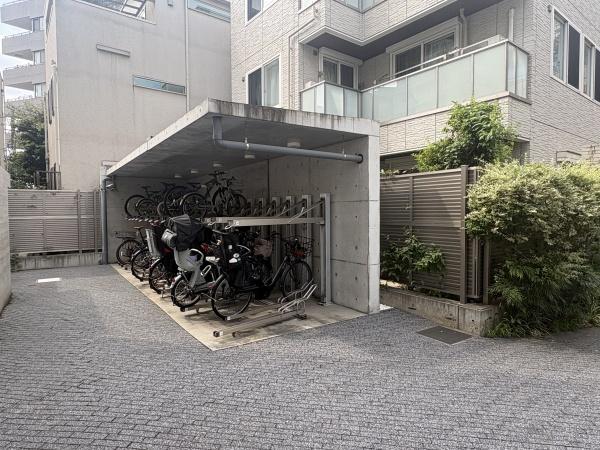 代々木公園ヒルズスクエア