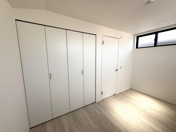 狛江市和泉本町３丁目の新築一戸建