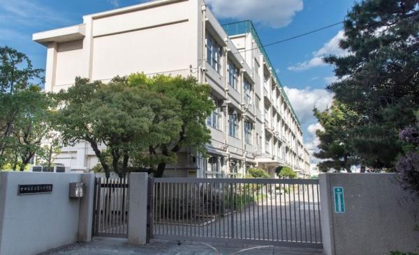 グレンパーク駒場ＥＡＳＴ(世田谷区立富士中学校)
