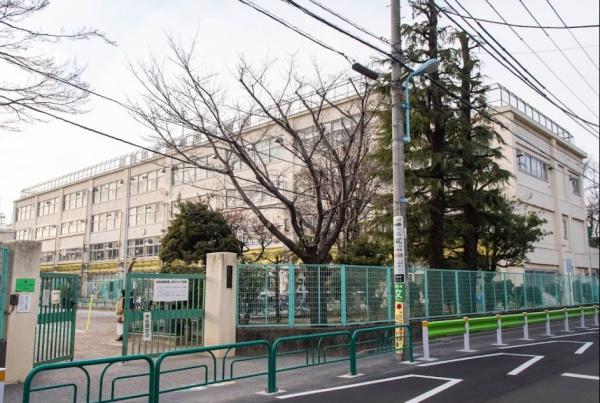 グランノア杉並上井草ノースコート(杉並区立四宮小学校)