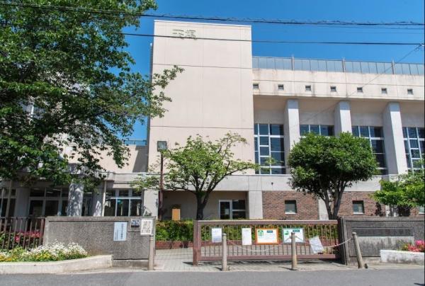 世田谷区尾山台１丁目の中古一戸建て(世田谷区立玉堤小学校)